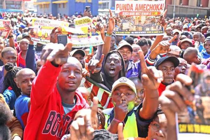 Nairobi traders protest new KRA import duty changes as businesses close